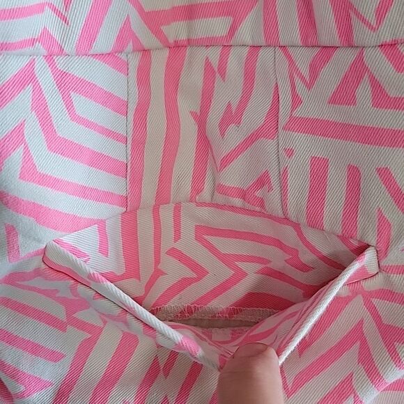 J. Crew Factory Neon Pink and White Geometric Aztec Chino Shorts - Size 4 - Picture 7 of 14